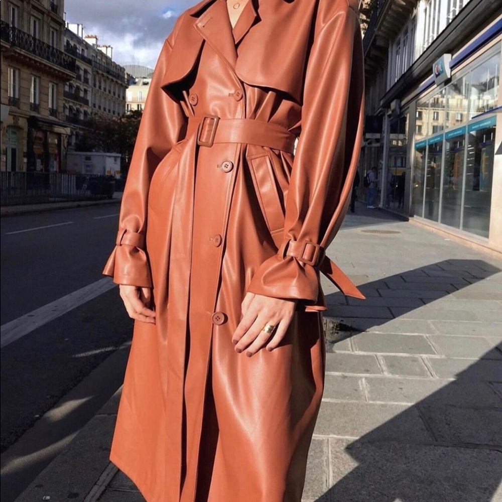 Aèryn Paris trench coat